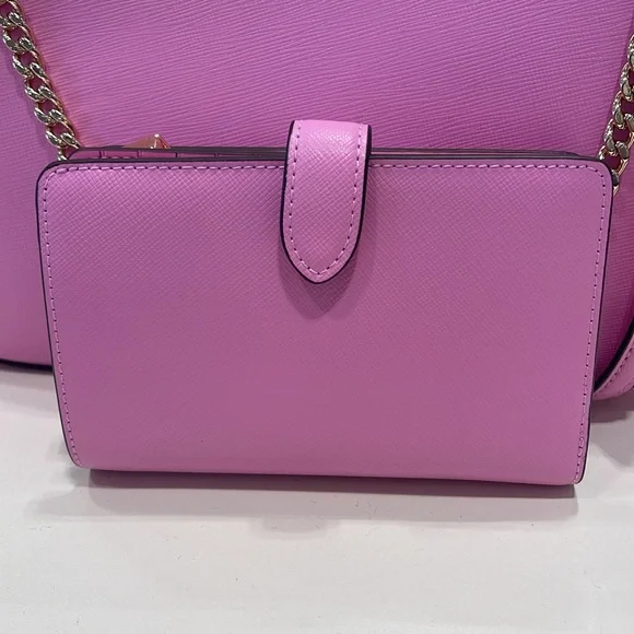Kate Spade Madison Medium Bifold Wallet
Surf Pink
NWT - Picture 4 of 16